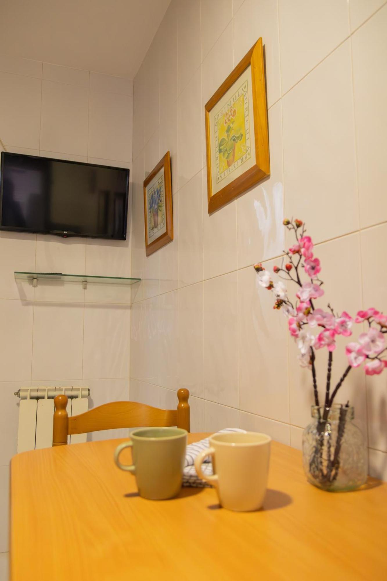 Apartamento Completo, Amplio, Muy Iluminado Y Con Plaza De Garaje Incluida. O Grove Luaran gambar