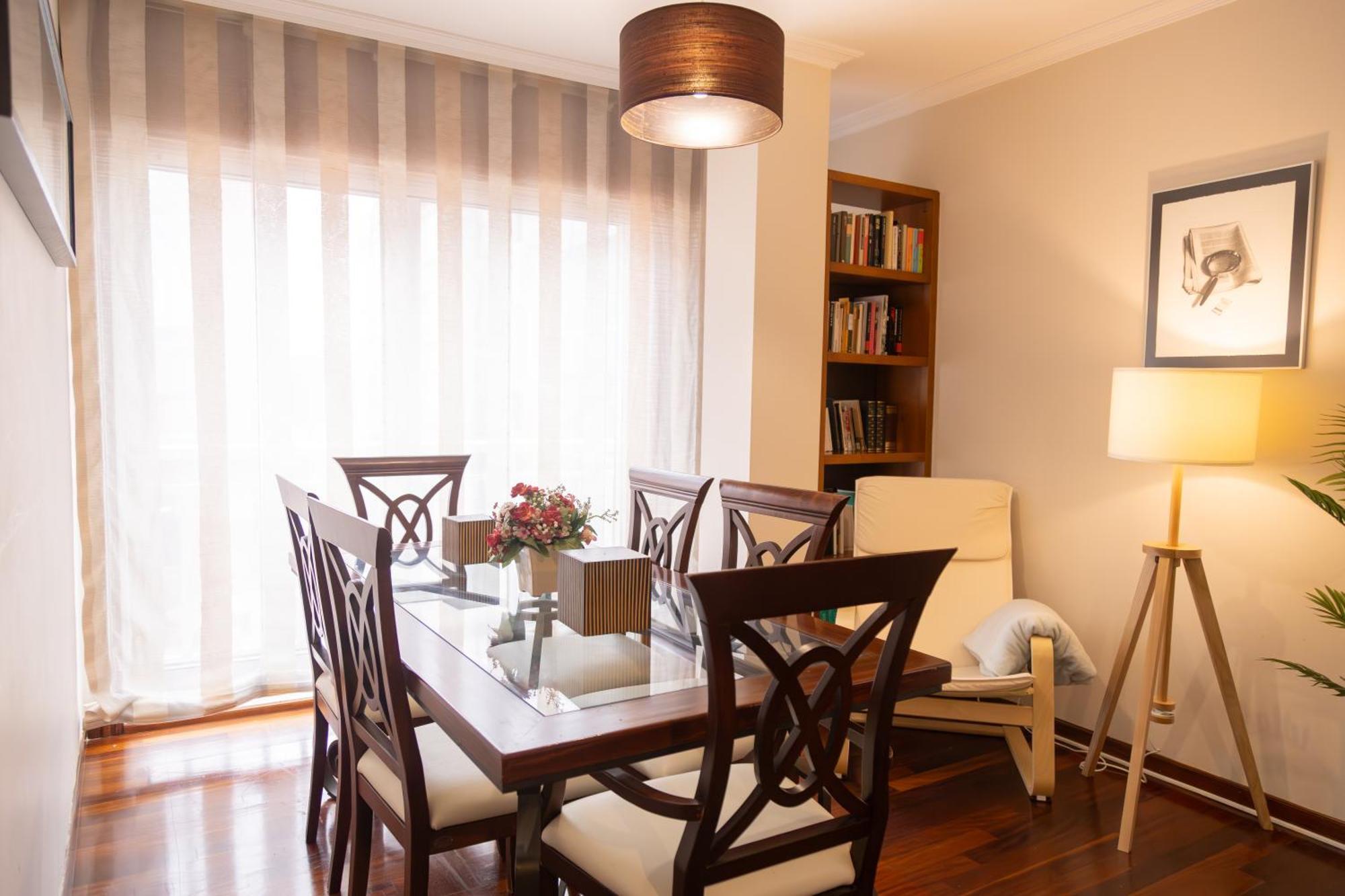 Apartamento Completo, Amplio, Muy Iluminado Y Con Plaza De Garaje Incluida. O Grove Luaran gambar